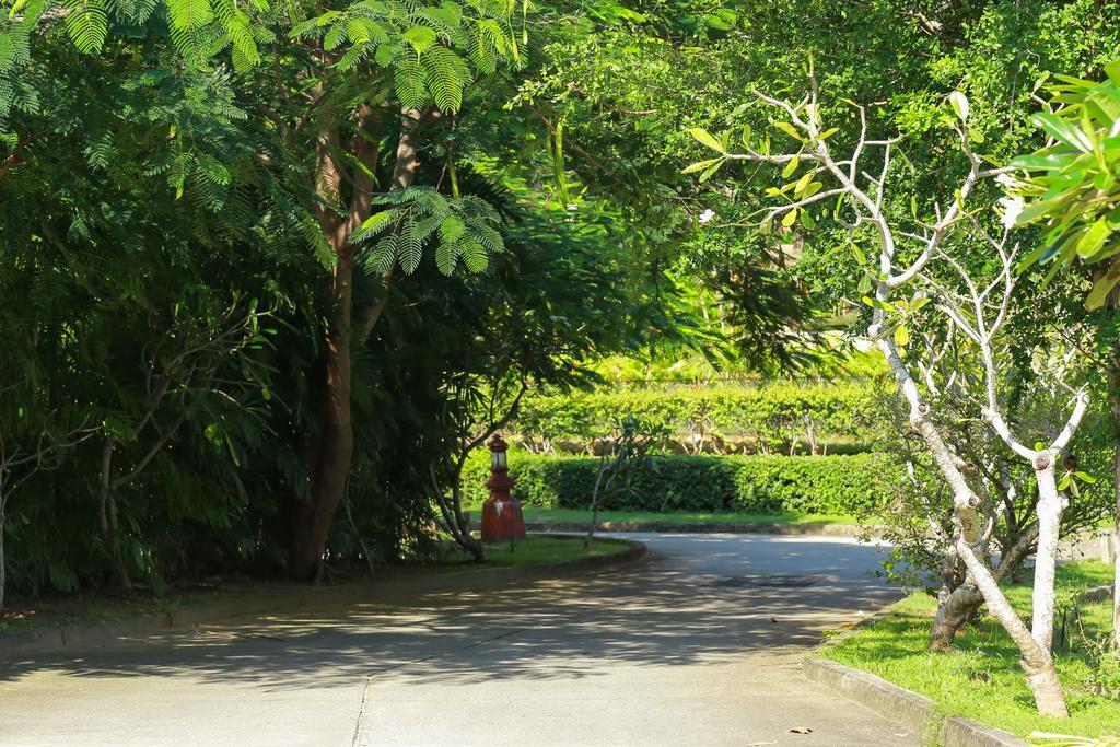 Nai Harn Baan-Bua Villas エクステリア 写真
